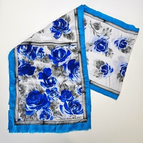VINTAGE Oscar de la Renta 100% Silk Blue Floral Rectangle Scarf Made in Japan - Picture 1 of 5